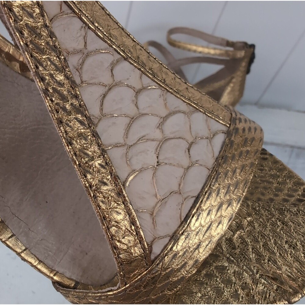 House of Harlow Gold Casmine Gladiator Wedge Sandal Snake Charms Size 6 | 36.5 - Picture 12 of 14